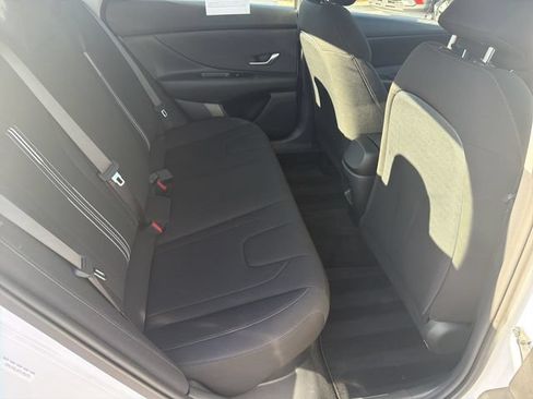 Certified 2026 Hyundai Elantra Hybrid FWD image 15