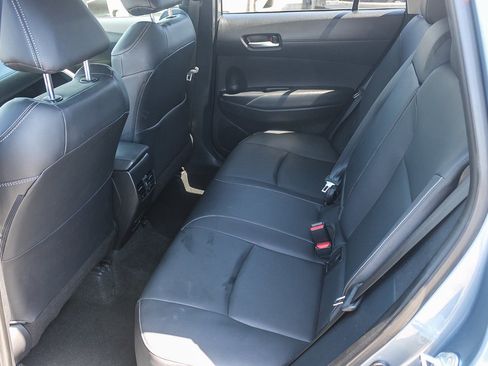 Used 2023 Toyota Corolla Cross XLE w/ Convenience Package FWD image 19