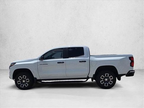 Used 2024 Chevrolet Colorado LT w/ LT Convenience Package III RWD image 6