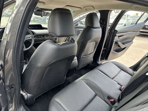Used 2020 MAZDA MAZDA3 Sedan w/ Select Package image 35