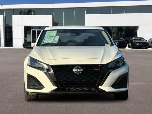 Used 2024 Nissan Altima 2.5 SR image 8