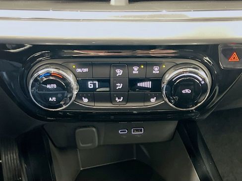 New 2026 Chevrolet Trax LT w/ Driver Confidence Package image 15