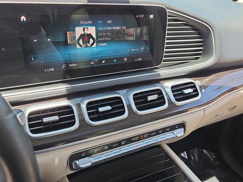 Used 2022 Mercedes-Benz GLE 350 image 26