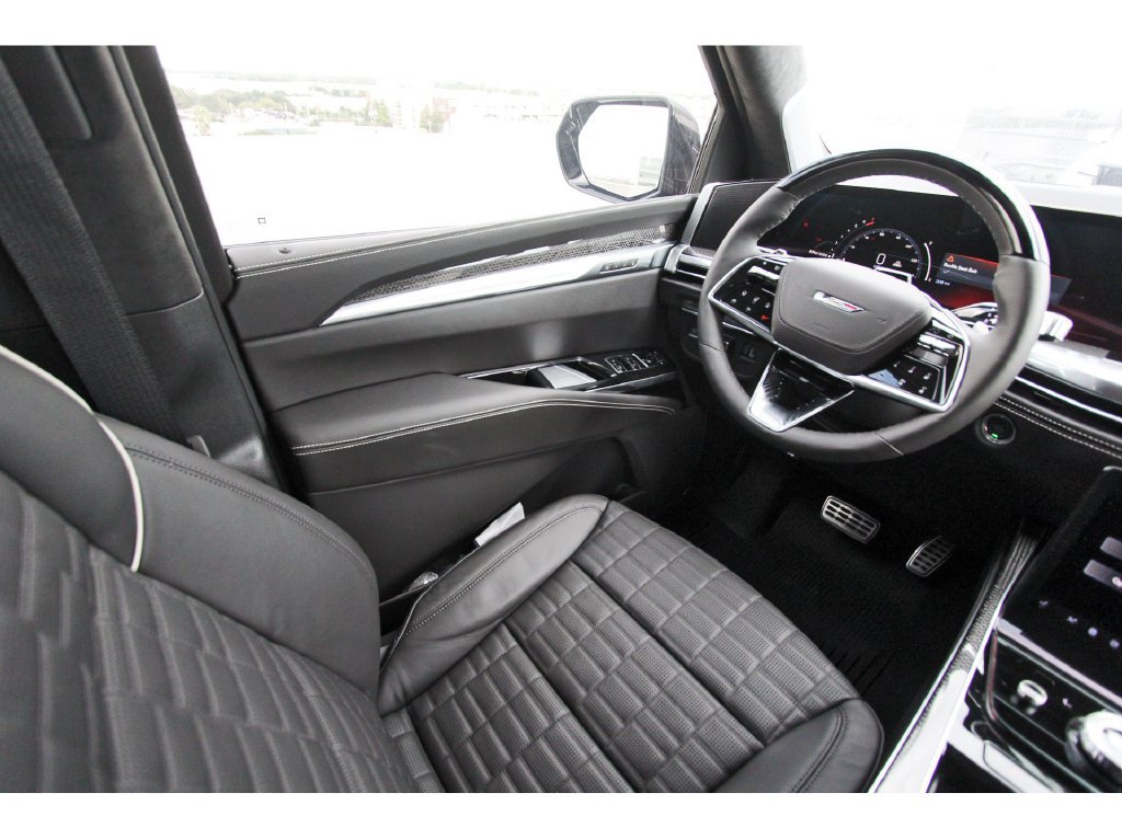 New 2026 Cadillac Escalade V w/ LPO, ONYX Package AWD/4WD image 8