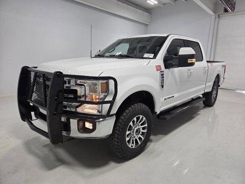 Used 2022 Ford F250 Lariat w/ Lariat Value Package AWD/4WD image 3