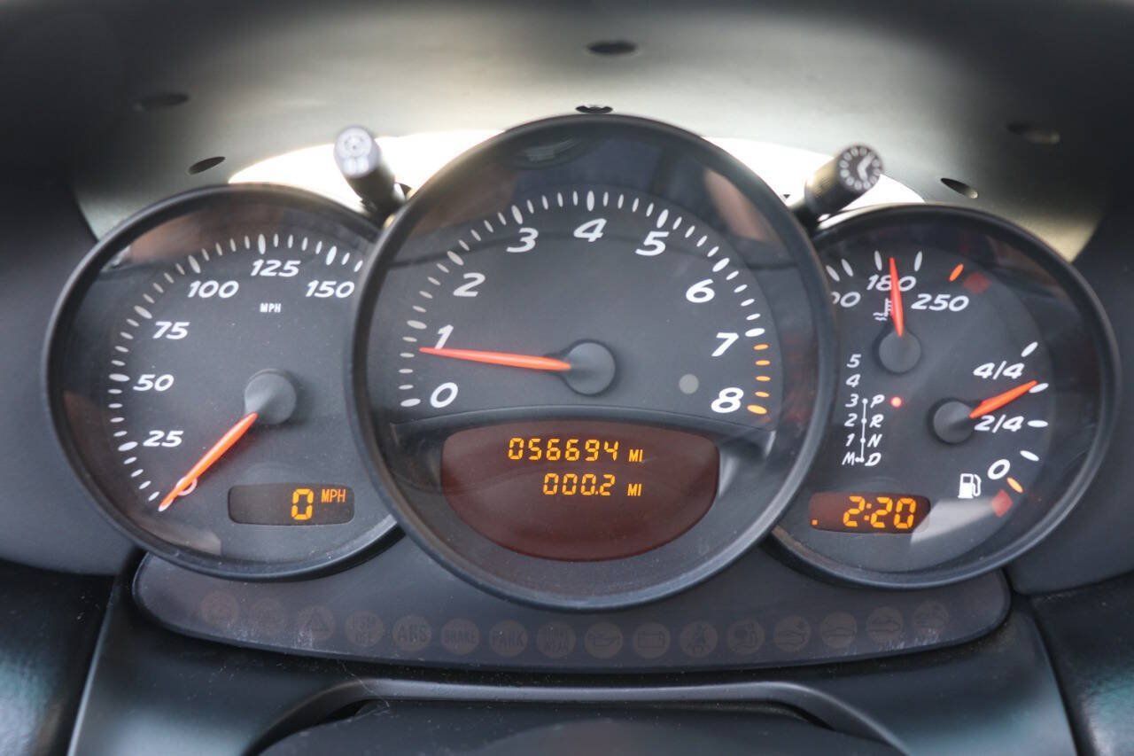 Used 2002 Porsche Boxster RWD image 32