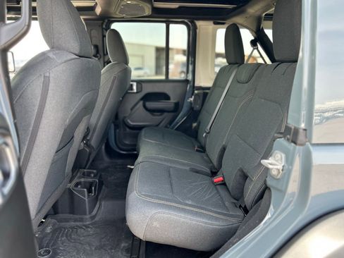Used 2024 Jeep Wrangler Willys image 12