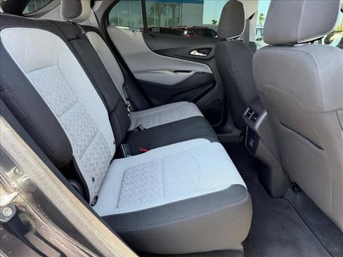 Certified 2022 Chevrolet Equinox LS w/ LS Convenience Package FWD image 10
