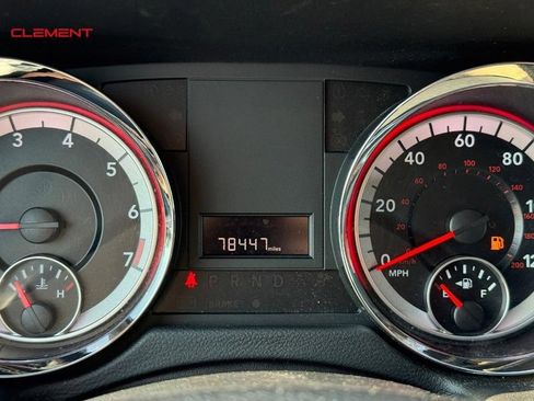 Used 2018 Dodge Grand Caravan SE w/ UConnect Hands-Free Group FWD image 24