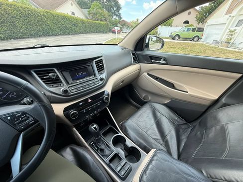 Used 2016 Hyundai Tucson SE FWD image 13