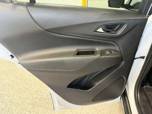 Used 2024 Chevrolet Equinox LT w/ LPO, Floor Liner Package FWD image 25