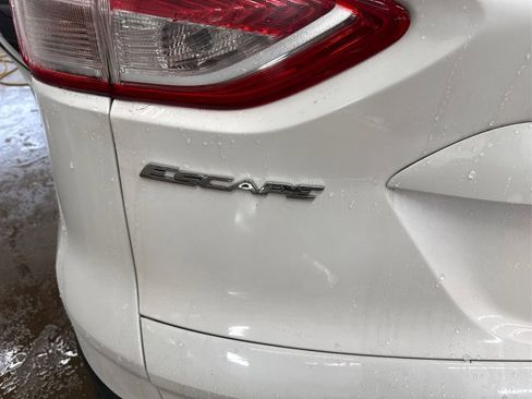 Used 2014 Ford Escape SE w/ Equipment Group 201A image 14