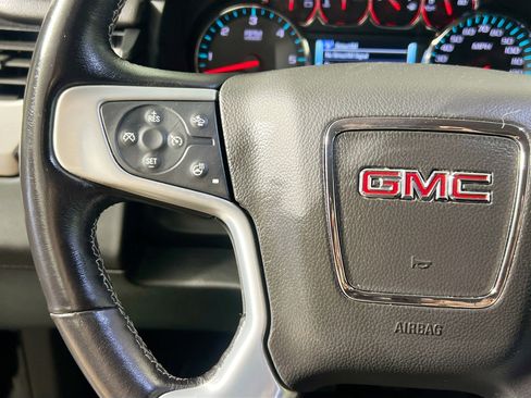 Used 2020 GMC Yukon SLT w/ Open Road Package image 18