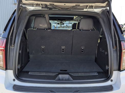 Used 2021 Chevrolet Tahoe Z71 w/ Luxury Package image 21