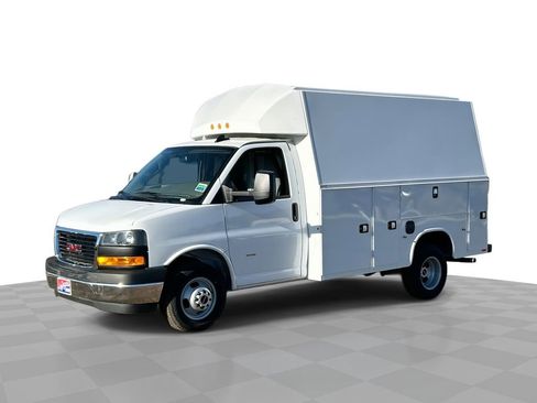 New 2025 GMC Savana 3500 w/ Power Convenience Package image 1