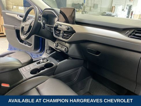 Used 2022 Ford Escape SEL w/ Technology Package AWD/4WD image 37