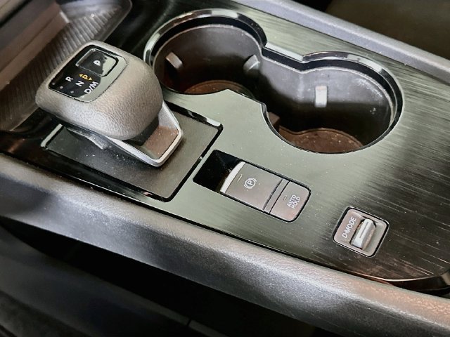 Used 2023 Nissan Rogue S FWD image 18