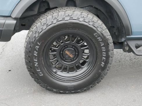 Used 2024 Ford Bronco Black Diamond image 10