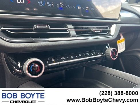 New 2025 Chevrolet Equinox EV RS w/ Convenience Package II image 12