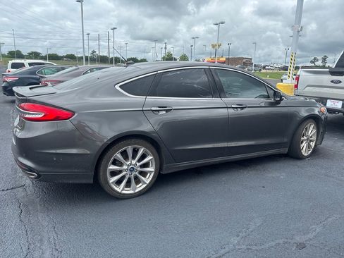 Used 2017 Ford Fusion Platinum FWD image 8