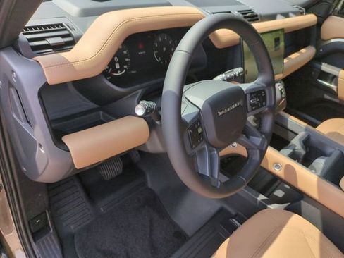 New 2026 Land Rover Defender 110 X-Dynamic SE AWD/4WD image 7