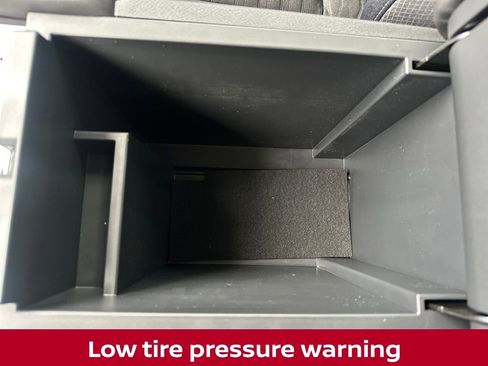 New 2025 Nissan Pathfinder SV w/ Black Appearance Package image 28