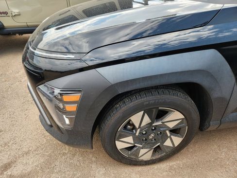 Used 2024 Hyundai Kona SEL w/ Convenience Package FWD image 12