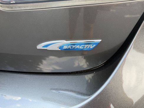 Used 2013 MAZDA MAZDA3 i Touring FWD image 6