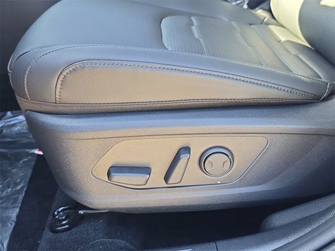 New 2026 Kia Sportage SX image 23