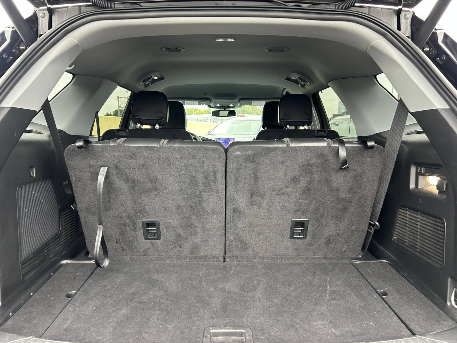 Used 2024 Ford Explorer Limited RWD image 34