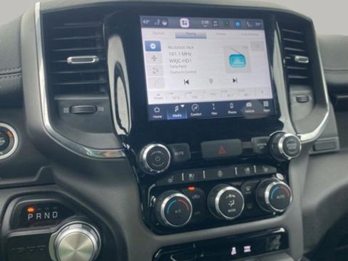 Used 2024 RAM 1500 Laramie image 21