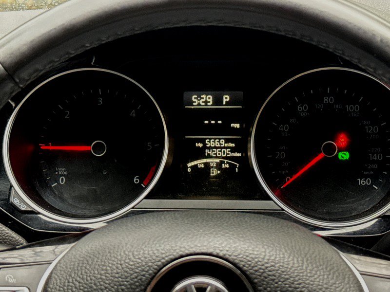 Used 2015 Volkswagen Jetta TDI SE FWD image 18