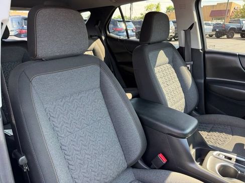 Used 2024 Chevrolet Equinox LT FWD image 15