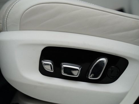 Certified 2022 Rolls-Royce Ghost image 9