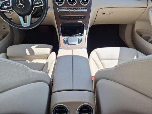 Used 2022 Mercedes-Benz GLC 300 4MATIC w/ Driver Assistance Package image 22