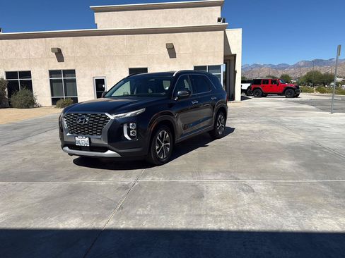 Used 2020 Hyundai Palisade SEL FWD image 3