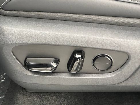 New 2026 Lexus TX 500h AWD image 40