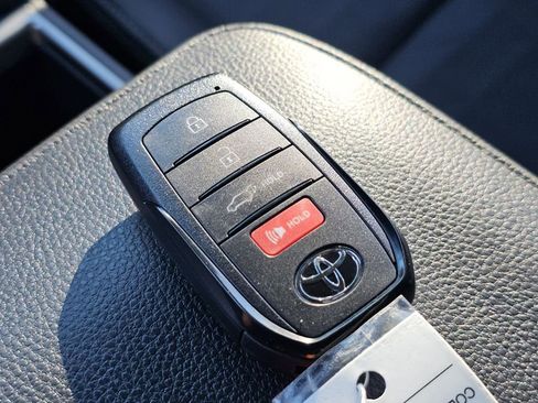 Used 2025 Toyota 4Runner TRD Off-Road Premium image 34