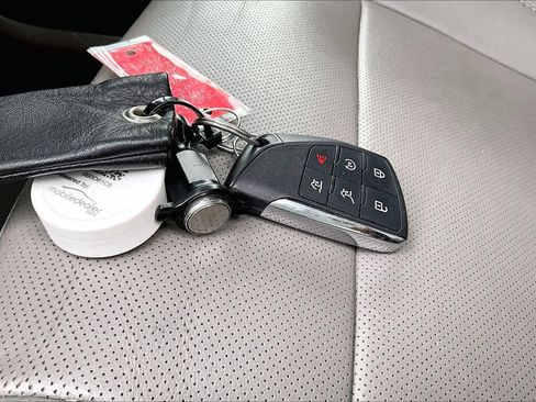 Used 2022 GMC Yukon XL SLT image 15