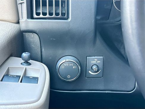 Used 2023 Chevrolet Express 2500 w/ Driver Convenience Package image 10