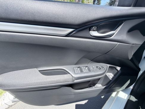 Used 2019 Honda Civic LX image 18