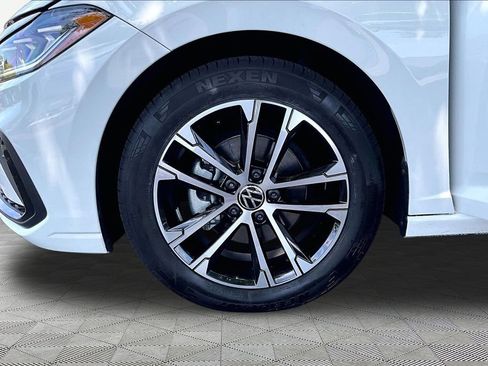 Used 2025 Volkswagen Jetta Sport FWD image 21