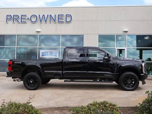 Certified 2025 Ford F250 Lariat w/ Black Appearance Package AWD/4WD image 2