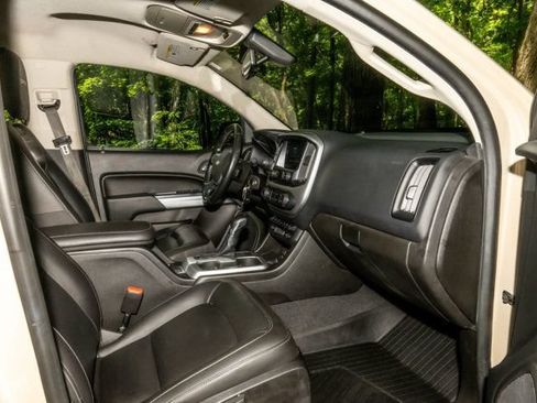 Used 2022 Chevrolet Colorado ZR2 AWD/4WD image 13