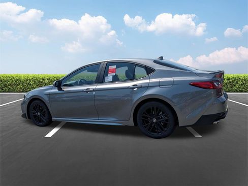 New 2026 Toyota Camry SE FWD image 6