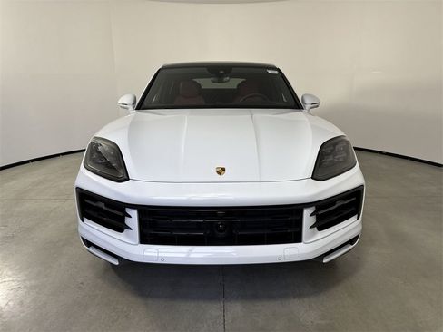 New 2026 Porsche Cayenne S image 10