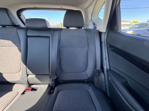 Used 2025 Kia Seltos S image 35