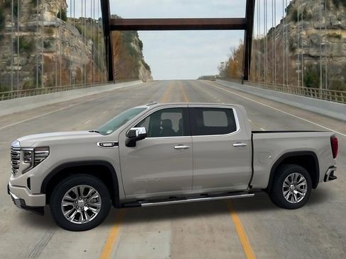 New 2026 GMC Sierra 1500 Denali w/ Technology Package AWD/4WD image 4