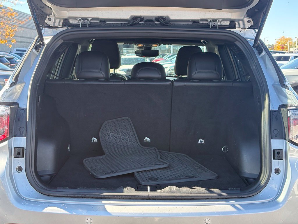 Used 2025 Jeep Compass Trailhawk AWD/4WD image 6