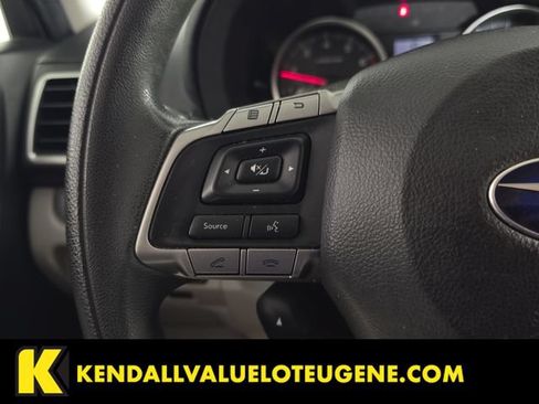 Used 2016 Subaru Forester 2.5i AWD/4WD image 15